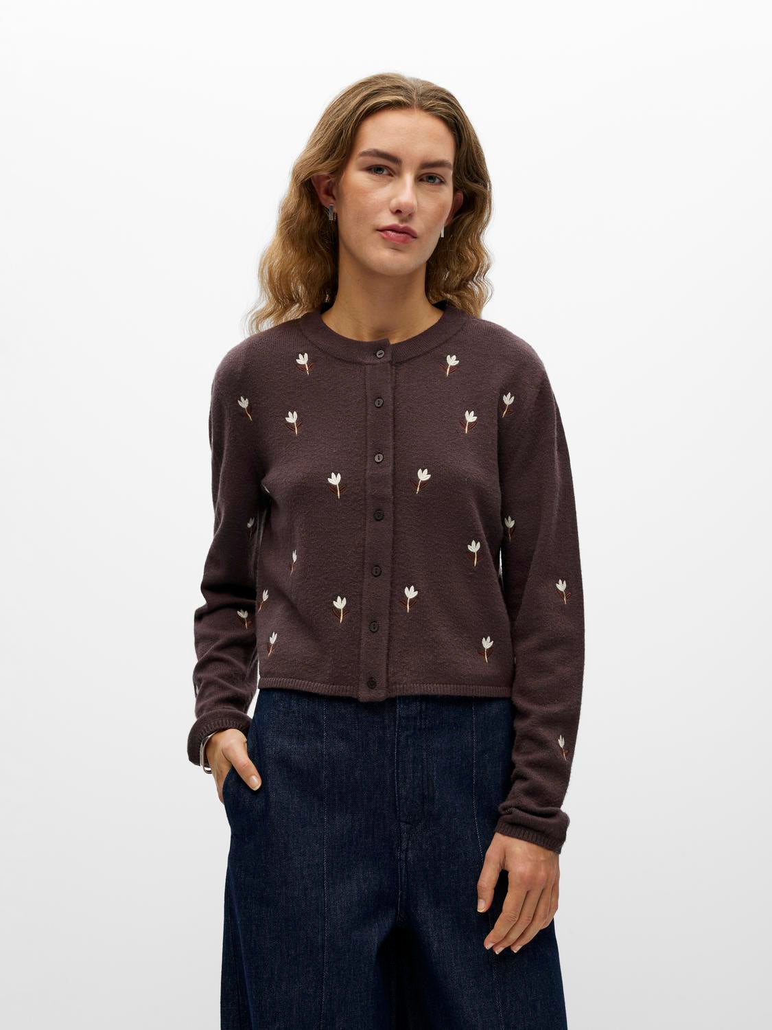 model_shot-front